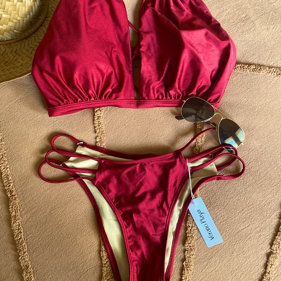 NWT Verono Playa Red Bikini w/ Ruched Bottoms - Picture 1 of 2